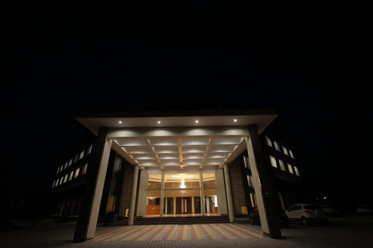 Bamboo Saa Mulberry Resort Pushkar Bagian luar foto