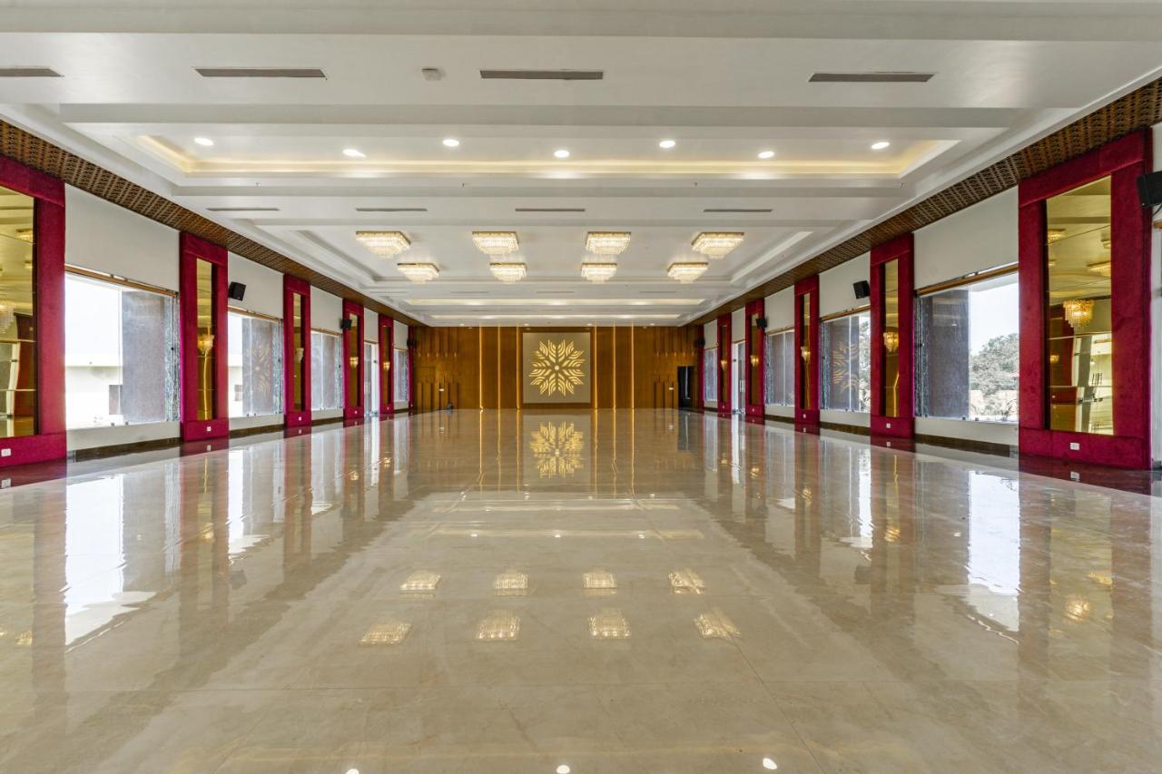 Bamboo Saa Mulberry Resort Pushkar Bagian luar foto