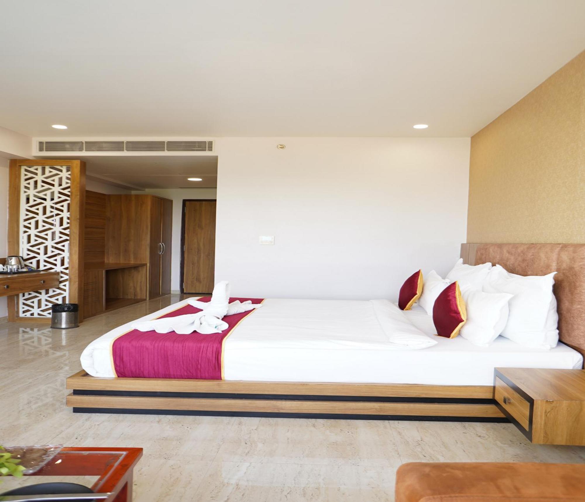 Bamboo Saa Mulberry Resort Pushkar Bagian luar foto