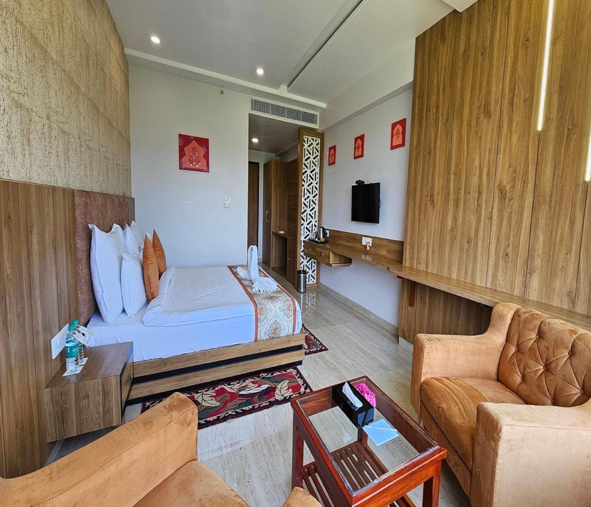 Bamboo Saa Mulberry Resort Pushkar Bagian luar foto