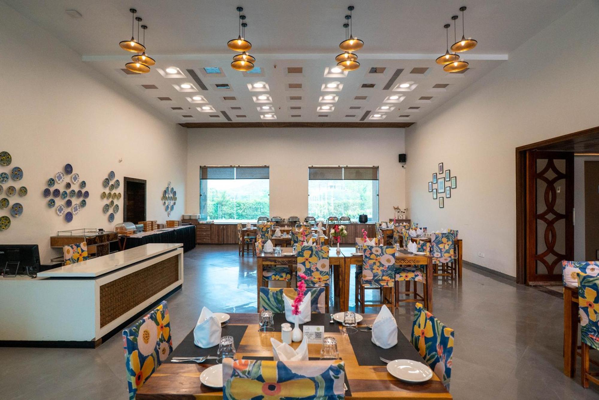 Bamboo Saa Mulberry Resort Pushkar Bagian luar foto