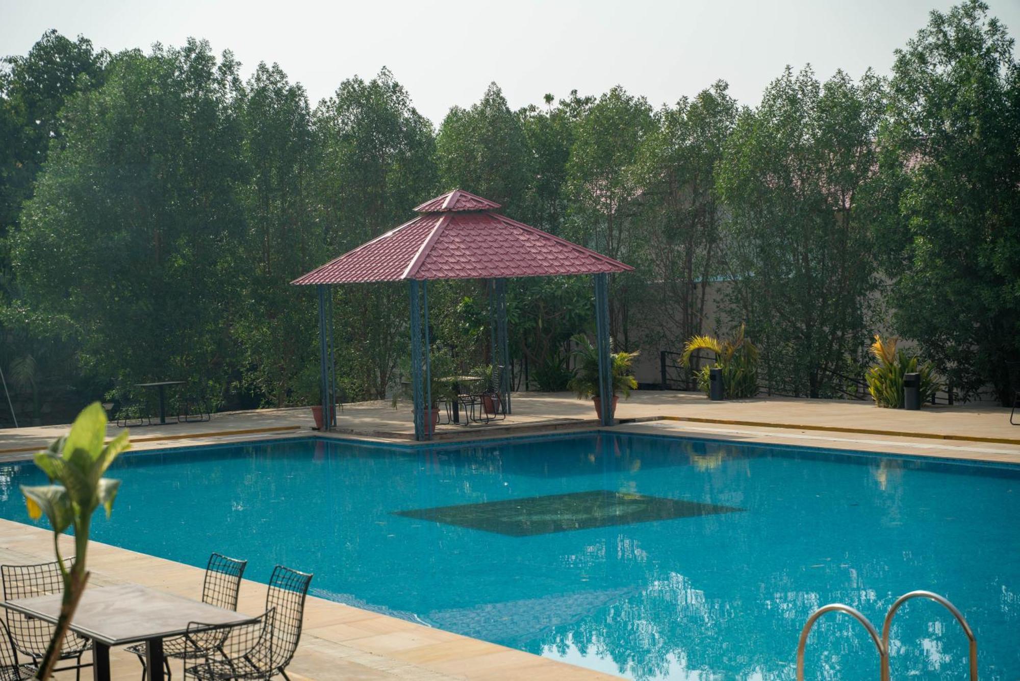 Bamboo Saa Mulberry Resort Pushkar Bagian luar foto